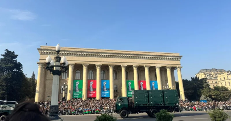 Bakıda xalqın coşqusu, birliyin və qürurun paradı VİDEO