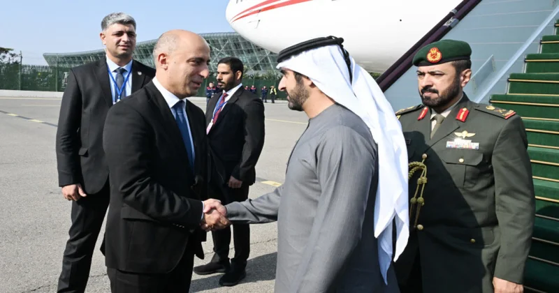 BƏƏ Baş nazirinin müavini və müdafiə naziri Azərbaycana gəldi