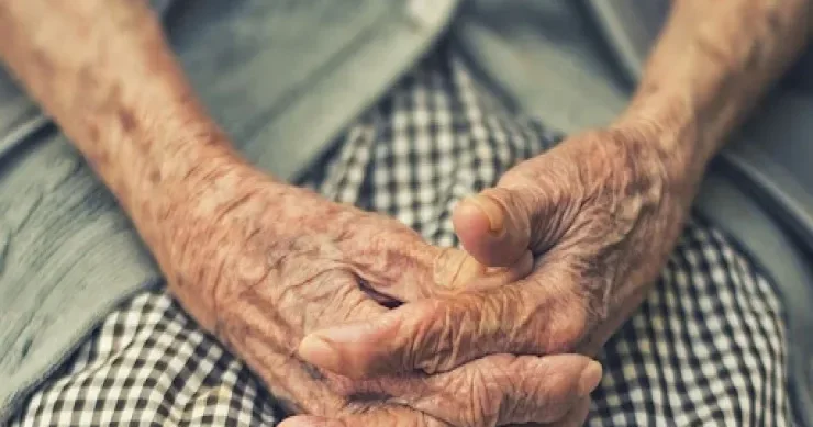 71 yaşlı qadın 102 yaşlı anasını öldürdü: Baxmaqdan yorulmuşdum