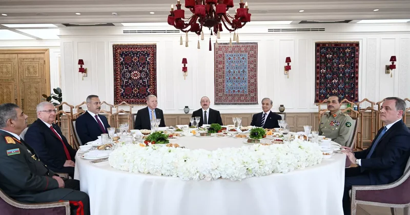 Состоялся совместный обед Алиева, Эрдогана и Шарифа ФОТО