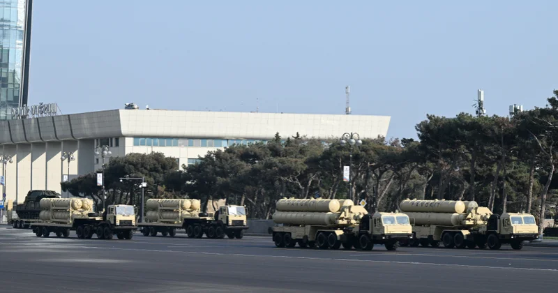 Bakıdakı paradda nümayiş etdirilən silah sistemləri, texnikalar və aviasiya vasitələri Azərbaycanın hərbi qüdrətinin əyani göstəricisidir