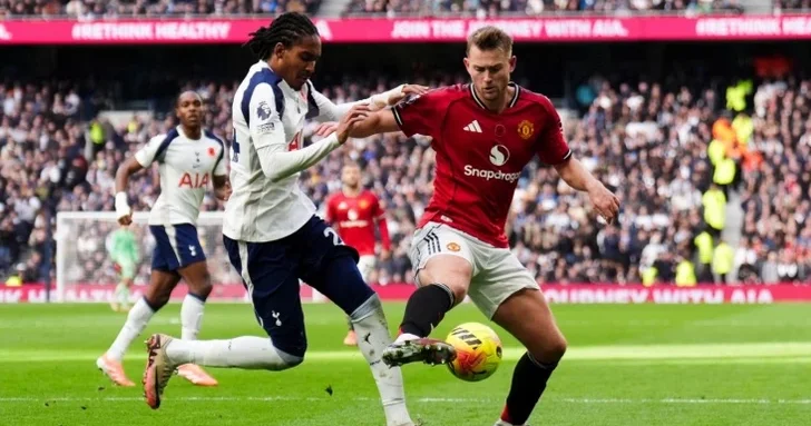 Манчестер Юнайтед избежал поражения в матче 11 го тура АПЛ с Тоттенхэм Хотспур