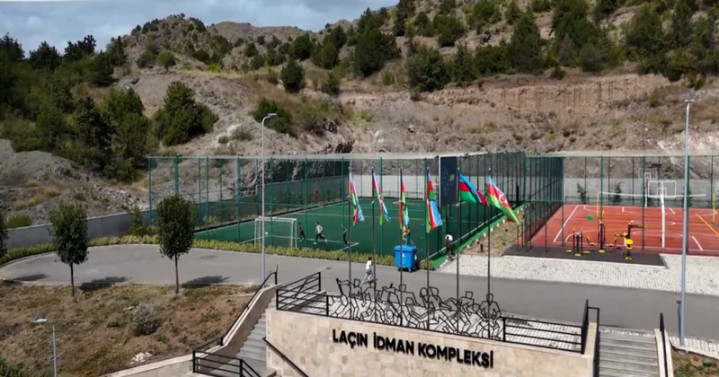 Dövlət Komitəsi “Biz suveren Azərbaycanıq” adlı fləşmob keçirib VİDEO