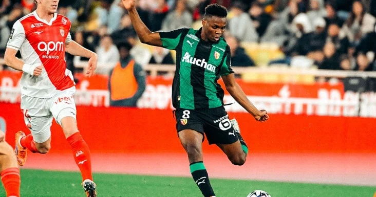 “Lans” azlıqda səfərdə “Monako”nu darmdağın edib