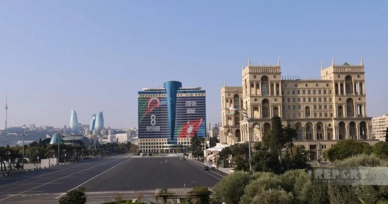 Azadlıq meydanı hərbi parada hazırdır