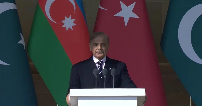 Pakistanın Baş naziri: Bu gün burada böyük vətənpərvərlik eşqi ilə möhtəşəm hadisəni qeyd edən güclü Azərbaycan xalqını görürəm