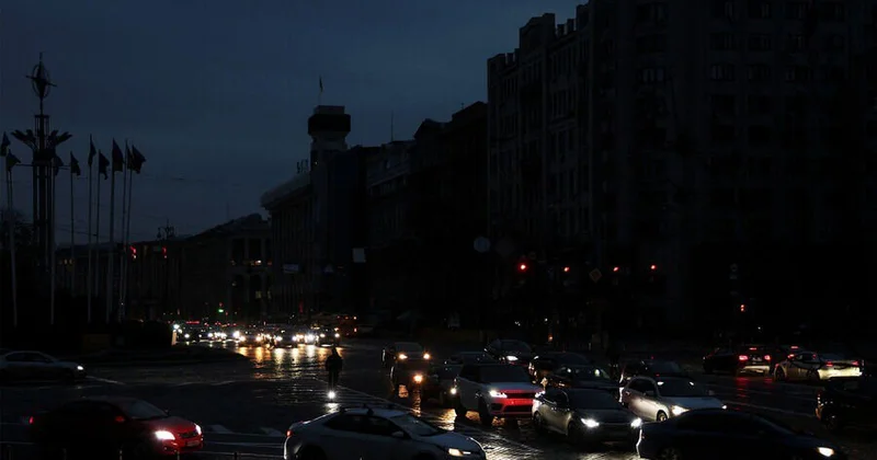 Kiyev zülmətə QƏRQ OLDU VİDEO