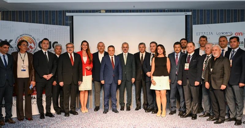 Azərbaycanın tanınmış simaları Qlobal Jurnalistlər Şurasının mükafatlarına layiq görülüblər