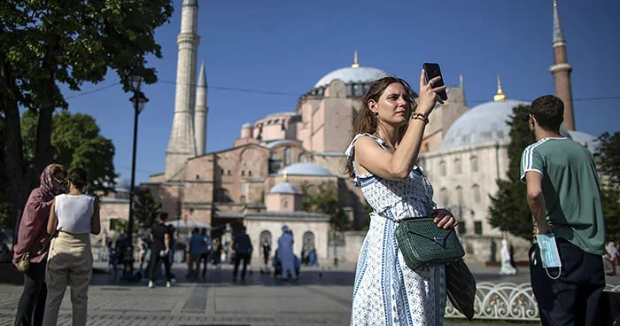 Центробанк Турции аннулировал лицензии трех платежных сервисов система шокирует туристов