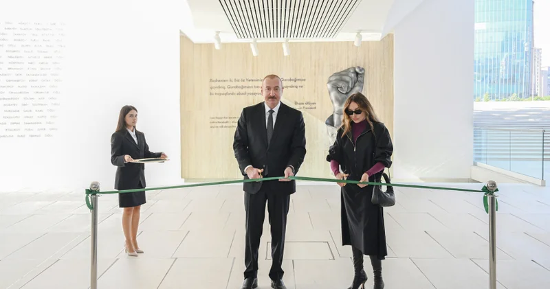 Президент Ильхам Алиев и Первая леди Мехрибан Алиева посетили Памятник Победы в Баку и приняли участие в открытии Музея Победы