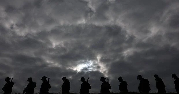 В Британии военные попали в больницу после испытаний новых бронемашин