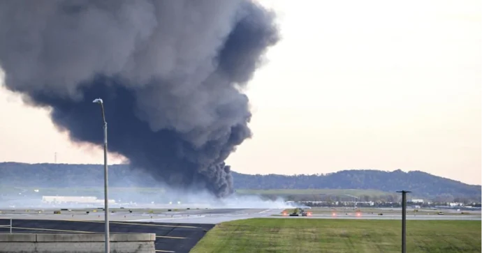 ABŞ də təyyarə qəzasında həlak olanların sayı 14 ə çatdı
