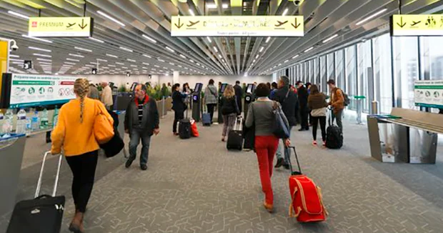 Liege hava limanı naməlum obyektə görə 30 dəqiqə işlər dayandırdı