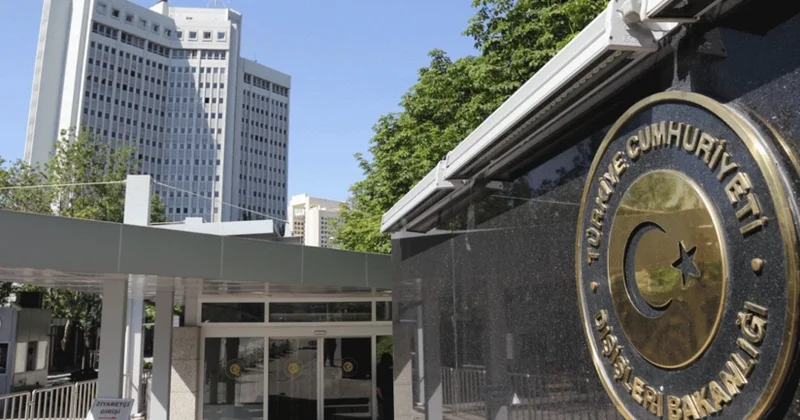 Türkiyə XİN dən Zəfər Günü TƏBRİKİ