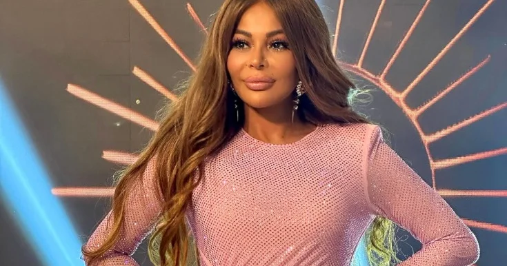 Aygün Kazımovadan Zəfər Gününə özəl mahnı Mərd adam