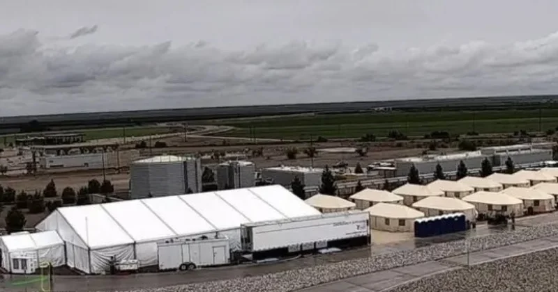 В США хотят переоборудовать склады в центры содержания мигрантов