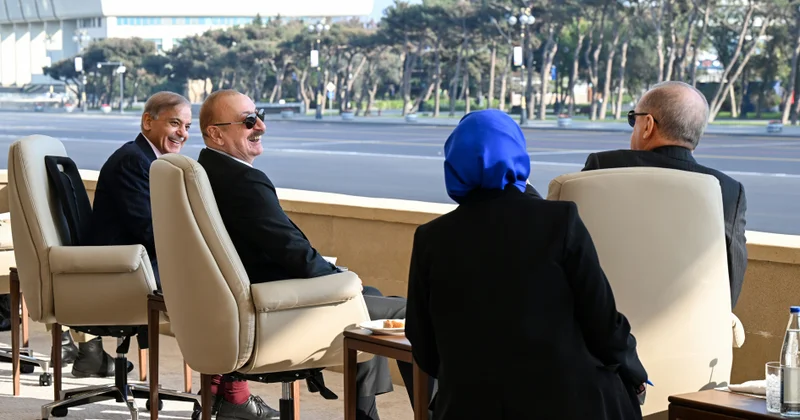 Парад новых геополитических реалий и союза трёх братских стран Minval Politika