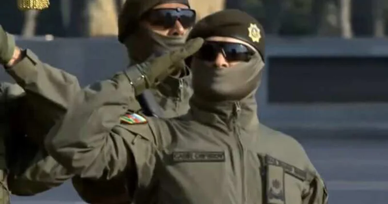 “Qartal” və “Yarasa” heyəti də paradda Foto