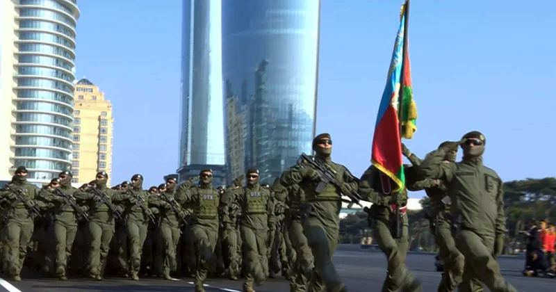 DTX nin “Qartal” xüsusi təyinatlıları hərbi paradda Video
