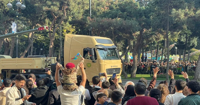 Göz yaşlarını onun gəlişinə saxlamışdı... Bayramların ən gözəli: ZƏFƏR