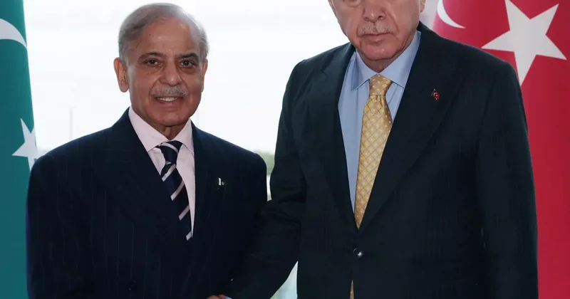 В Баку состоялась встреча Эрдогана и Шарифа