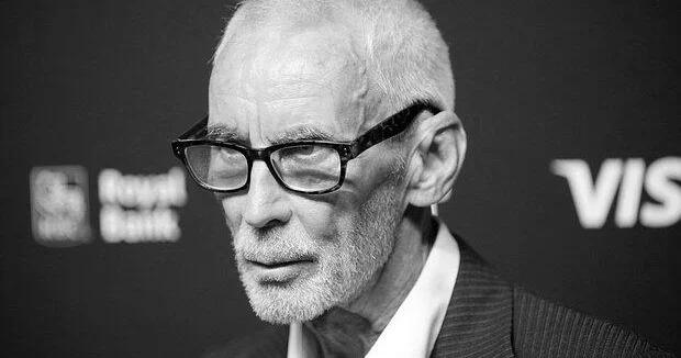 Умер режиссер фильма про Джеймса Бонда