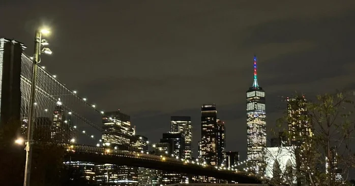 Nyu York göydələnləri Azərbaycan bayrağı ilə işıqlandırılıb