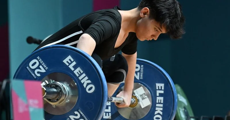 15 yaşlı Nigardan 2 medal