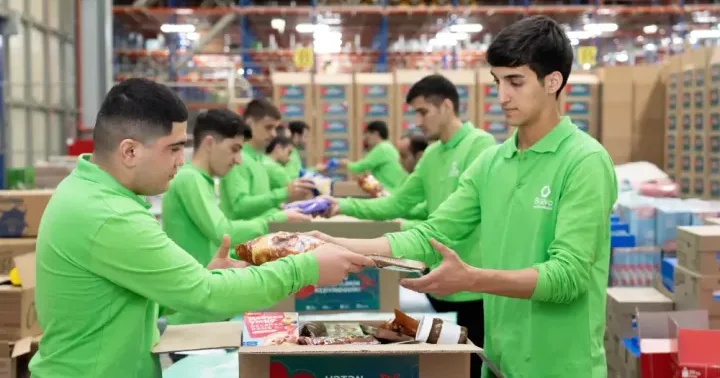 “PAŞA Holding” Zəfər Günü münasibətilə şəhid övladlarına bayram sovqatları çatdırır