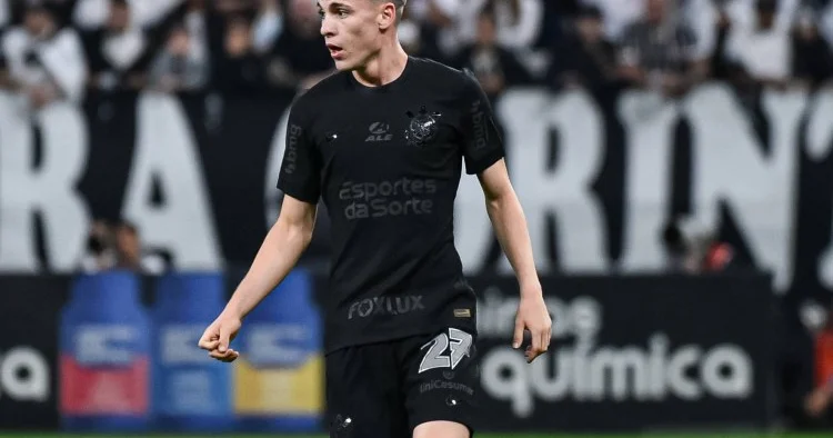 Atletiko Braziliya millisinin üzvü üçün təklif göndərdi