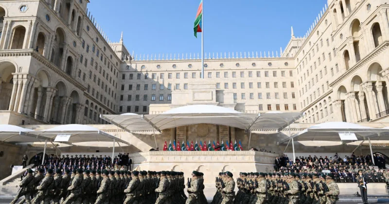 Военный парад в Баку холодный душ для недругов Азербайджана ТЕМА ДНЯ от Акпера Гасанова