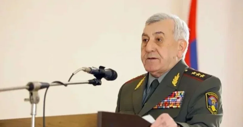Ermənistanın keçmiş müdafiə naziri axtarışa verildi