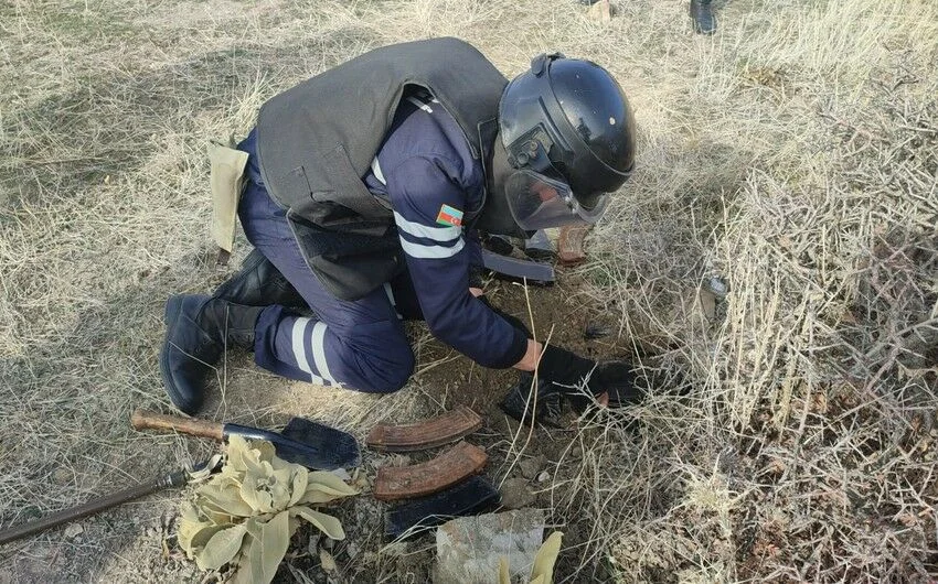 Badamlıda hərbi sursat aşkarlandı Foto/Video