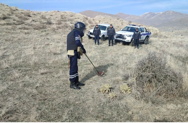 Şahbuzda hərbi sursat aşkar edildi FOTOLAR