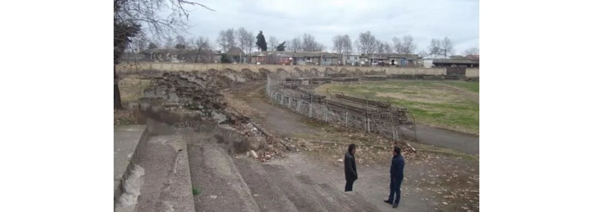 Azərbaycanda əfsanəvi futbolçunun adını daşıyan arena təmir olunacaq