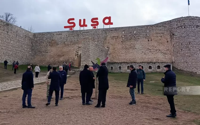 Beynəlxalq Parlament Konfransının iştirakçıları Azərbaycanın mədəniyyət paytaxtı Şuşada olublar FOTO AzPolitika onlayn siyasiictimai qəzet