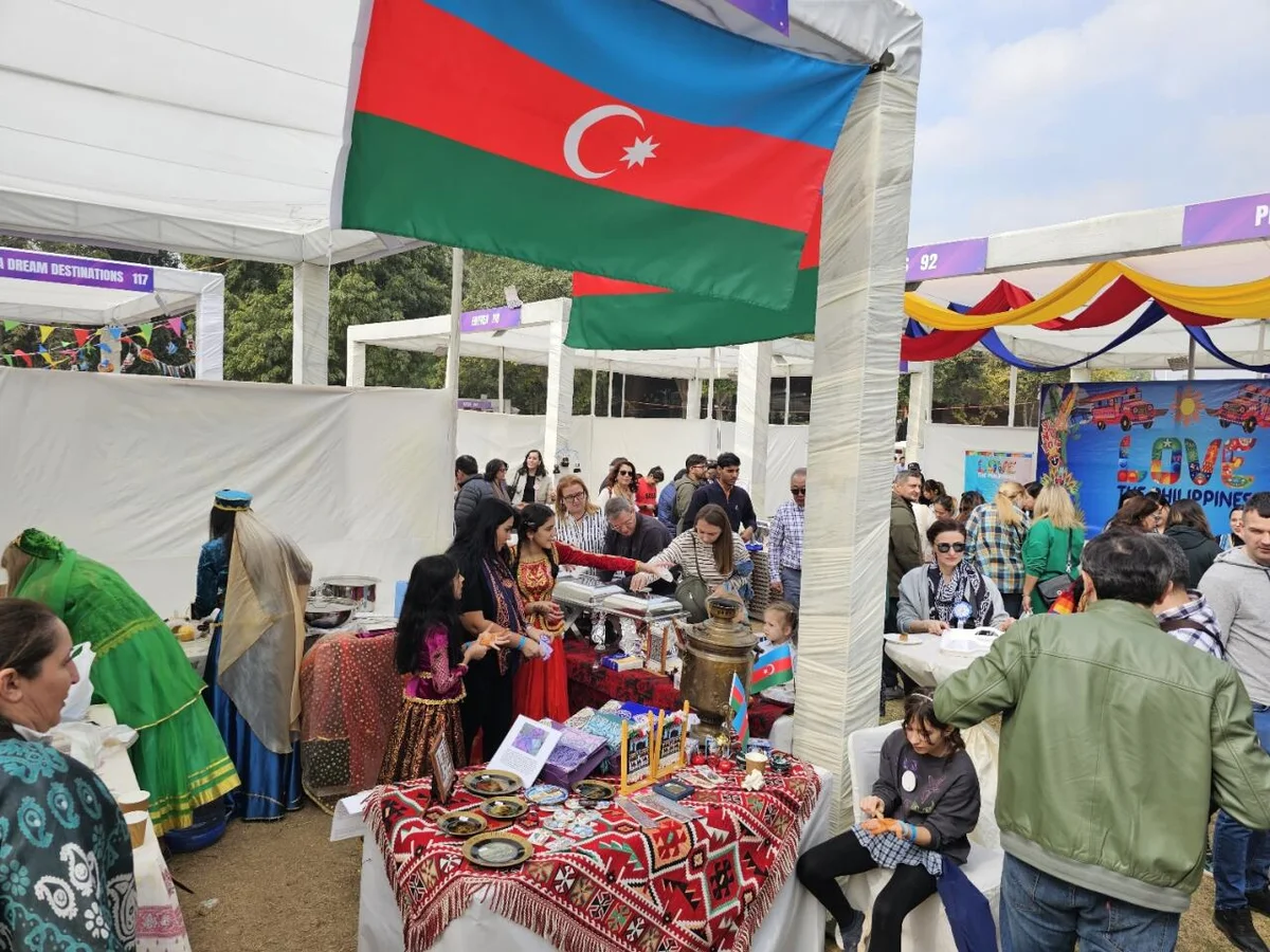 Azərbaycan Nyu Dehlidə təşkil olunan diplomatik xeyriyyə yarmarkasında təmsil olunub FOTO