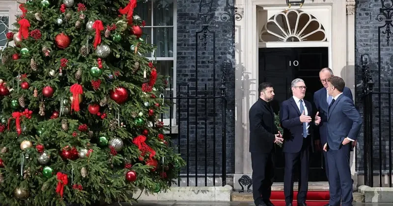 Встреча лидеров стран европейской тройки с Зеленским в Лондоне закончилась