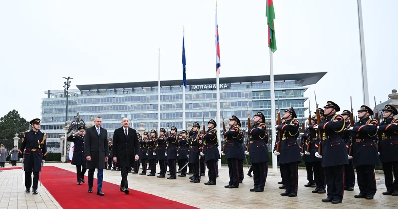 İlham Əliyevi Bratislavada Peter Pelleqrini qarşıladı FOTOLAR