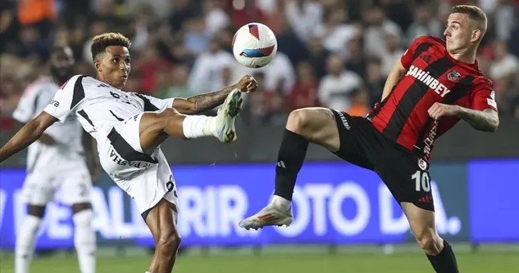 Beşiktaş öz meydanında xal itirdi