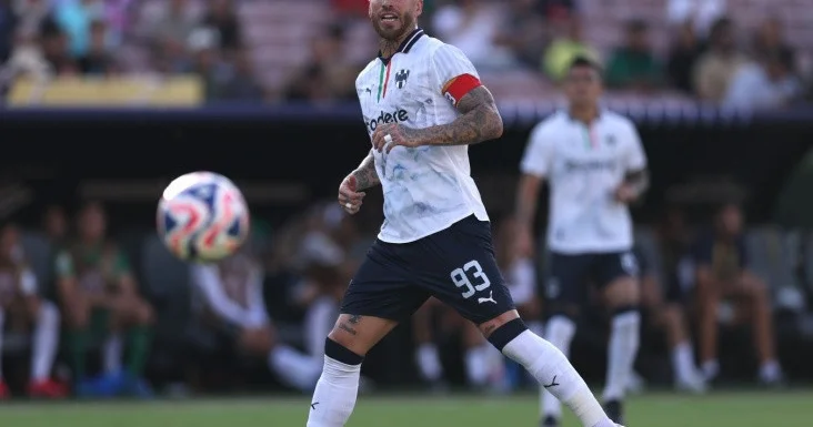 Serxio Ramos Meksika klubundan ayrıldığını açıqladı