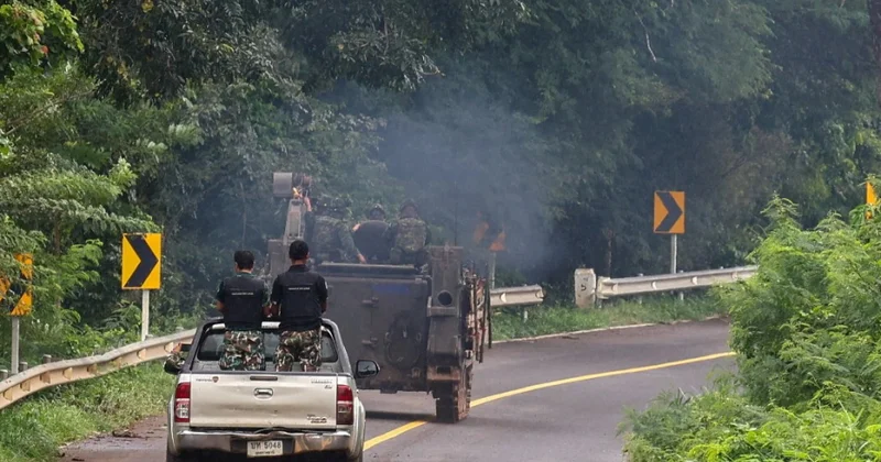 Tailand Kambocaya hava zərbələri endirir