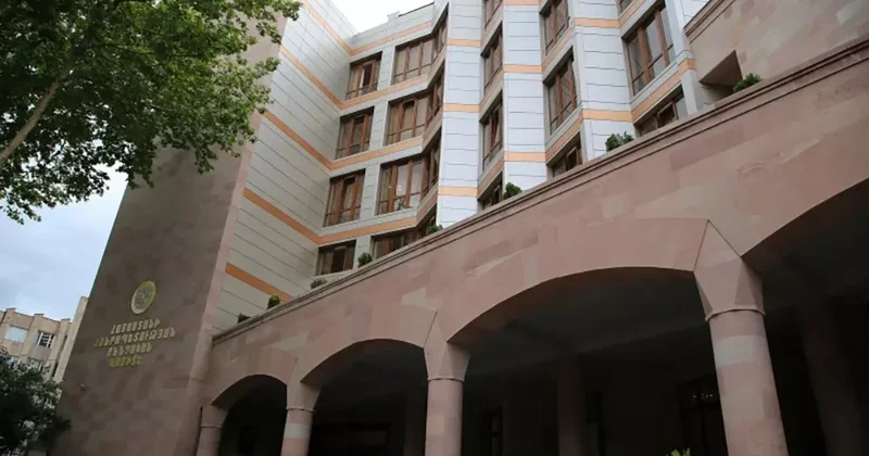 Задержания в Гюмри продолжаются: арестован советник мэра, другой чиновник отправлен под домашний арест