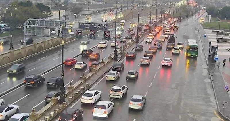 Əksər yollar tıxaclıdır Siyahı