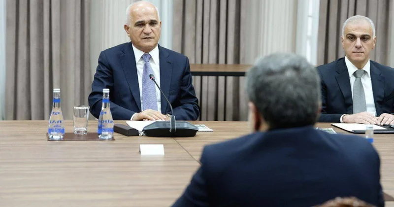 Şahin Mustafayev Abbas Əraqçi ilə görüşüb