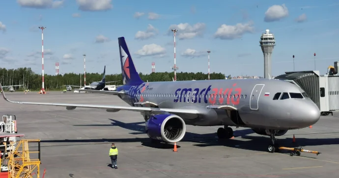 Rus şirkəti uçuşları yarıbayarı azaltdı, heyəti ixtisar etdi