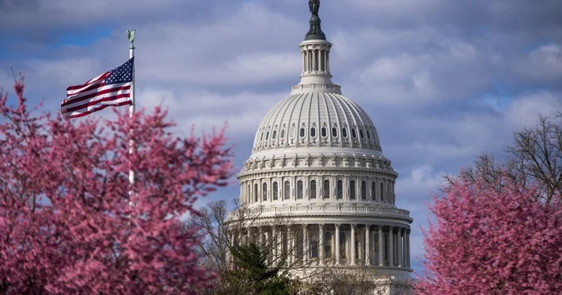 Трампу хотят запретить объявлять войну