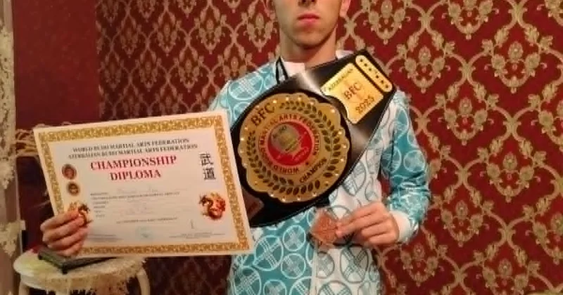 TƏBRİK EDİRİK ÇEMPİON!