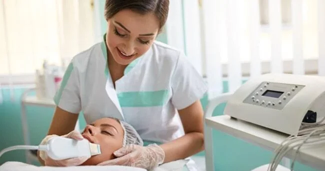 Hansı kosmetoloqlardan razı qalmısız? SORĞU