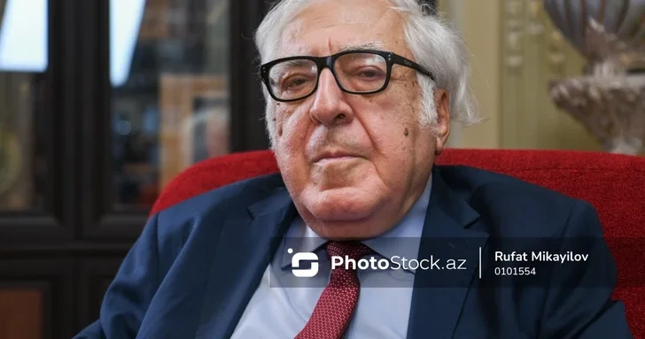 Анар Рзаев: Почему в Азербайджане каждый магазин должен называться маркетом ?